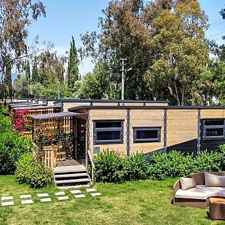 Ξενοδοχείο Tiny House 5*